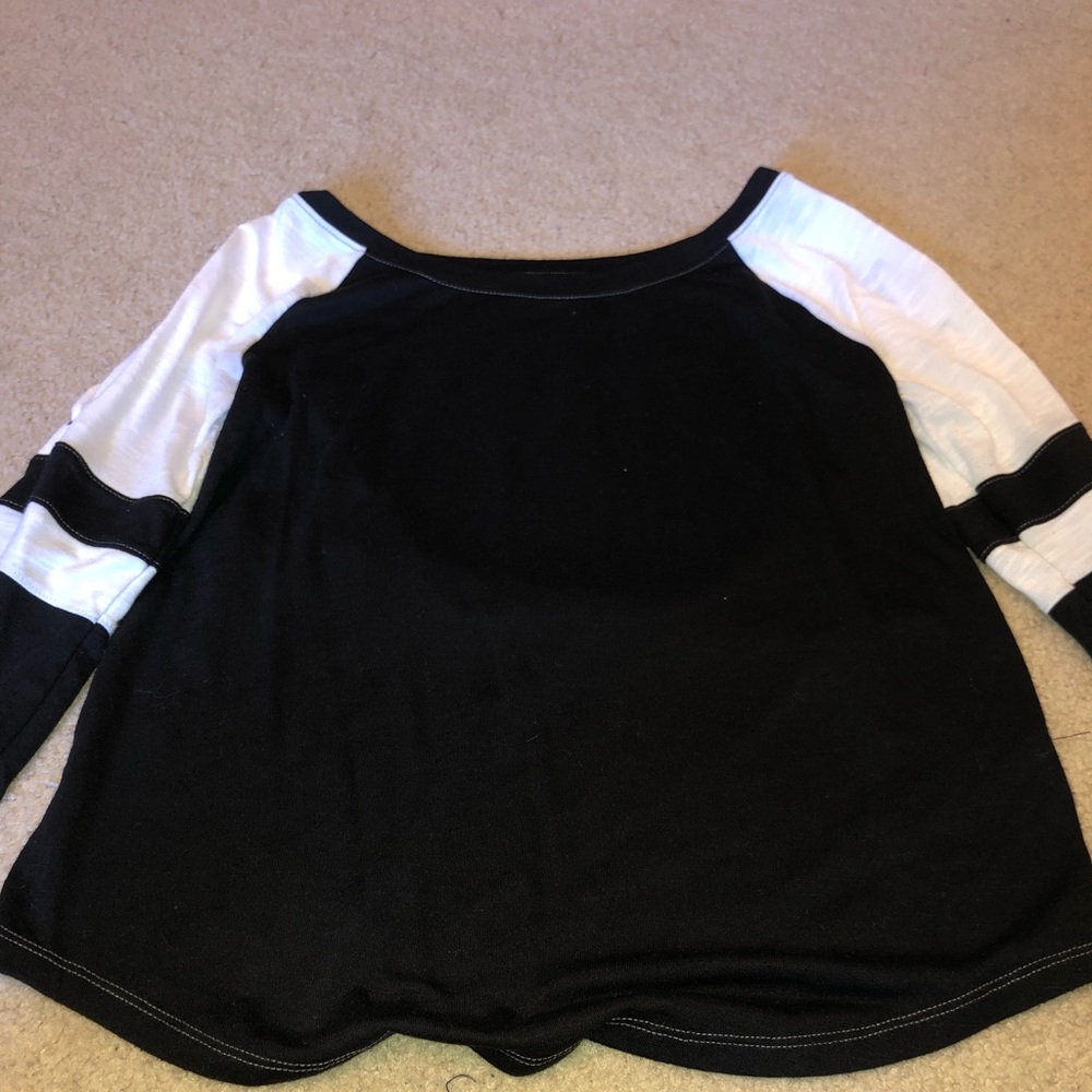 SO American Heritage Tie Sleeve Cropped Tee🌞
